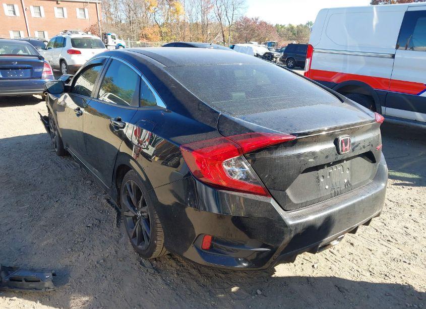 Photo 3 of 2019 Honda Civic SPORT (VIN 2HGFC2F82KH539195)