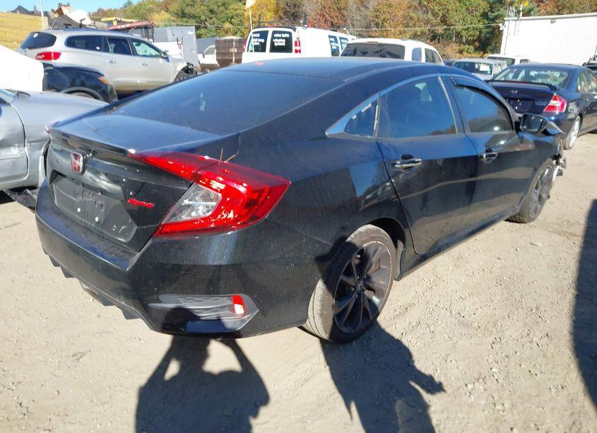 Photo 4 of 2019 Honda Civic SPORT (VIN 2HGFC2F82KH539195)