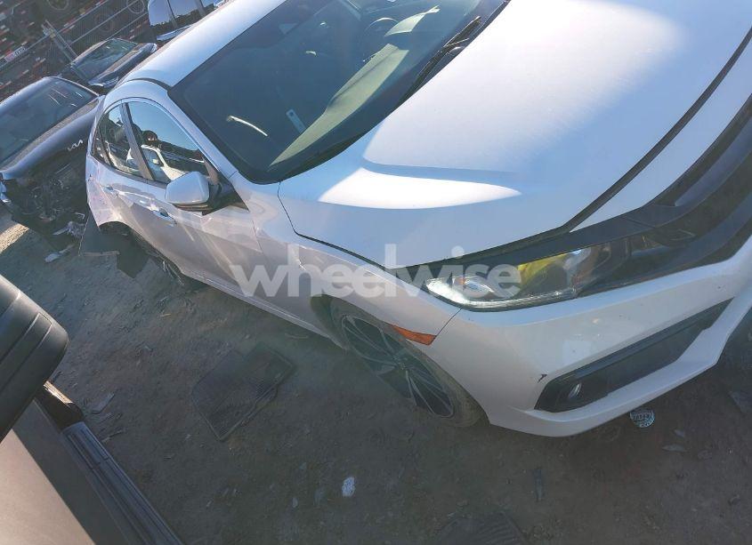 2019 Honda Civic SPORT (VIN 2HGFC2F82KH539441) main photo