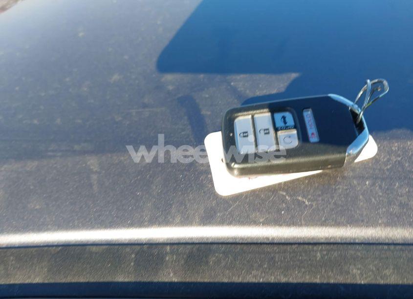 Photo 11 of 2019 Honda Civic SPORT (VIN 2HGFC2F82KH548706)