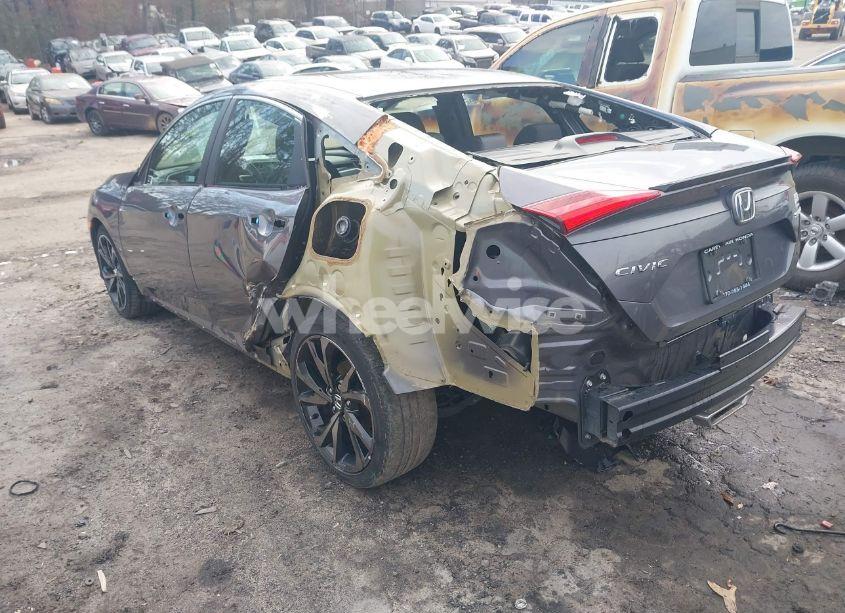 Photo 3 of 2019 Honda Civic SPORT (VIN 2HGFC2F82KH553789)