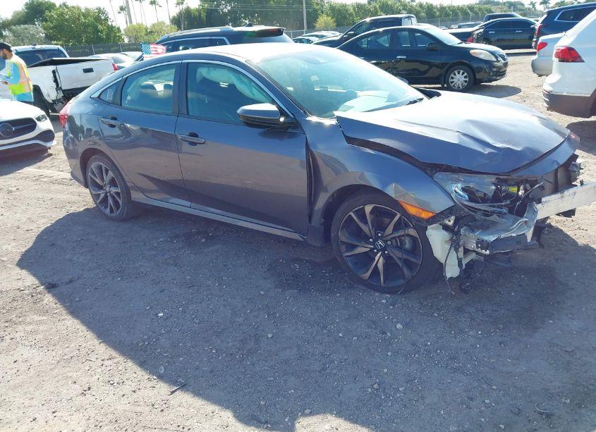 2019 Honda Civic SPORT (VIN 2HGFC2F82KH570253) main photo