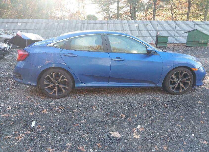 Photo 13 of 2019 Honda Civic SPORT (VIN 2HGFC2F82KH578756)
