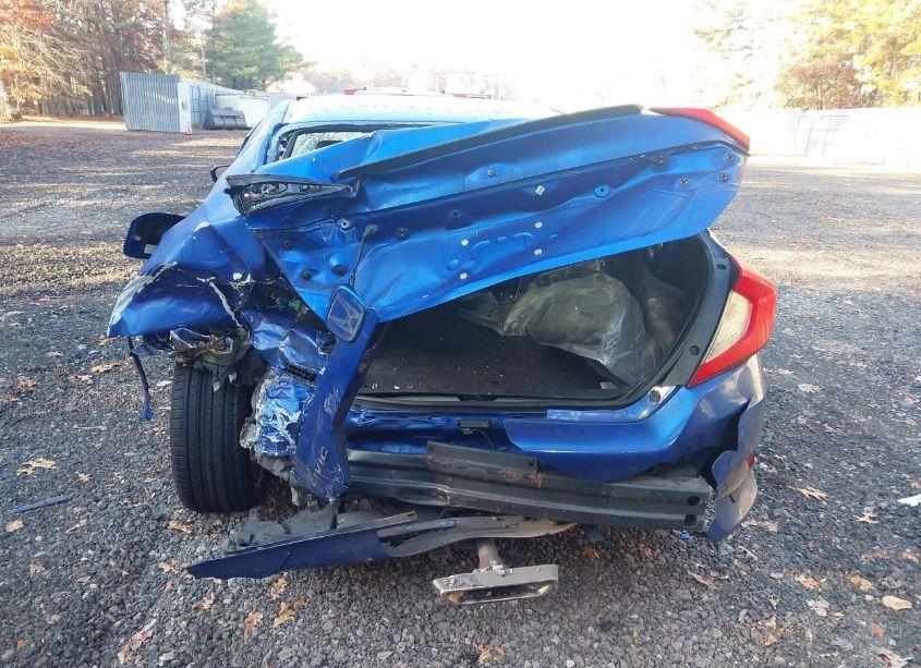 Photo 16 of 2019 Honda Civic SPORT (VIN 2HGFC2F82KH578756)