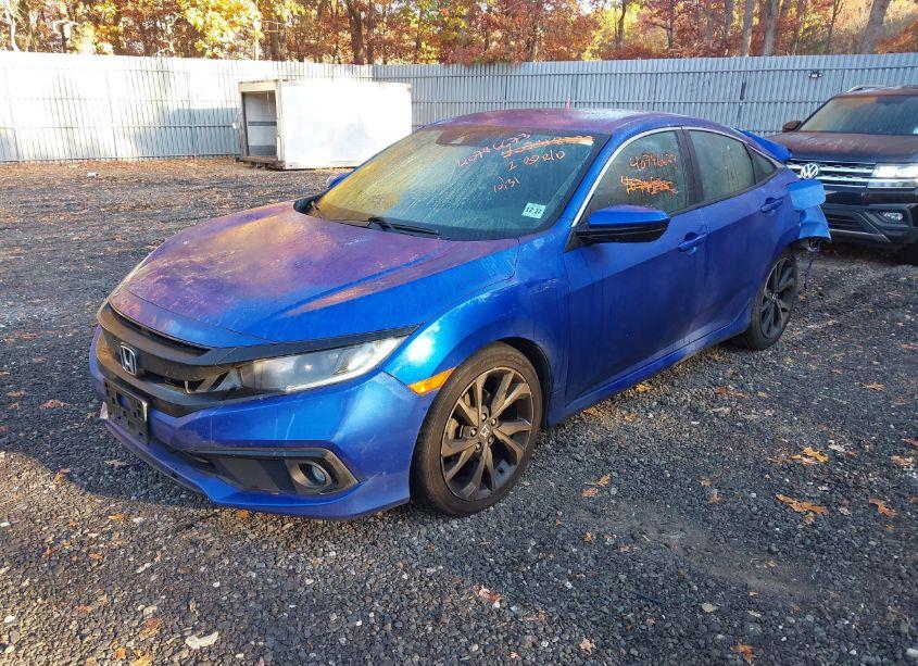 Photo 2 of 2019 Honda Civic SPORT (VIN 2HGFC2F82KH578756)