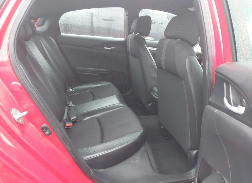 Photo 8 of 2019 Honda Civic SPORT (VIN 2HGFC2F82KH585528)