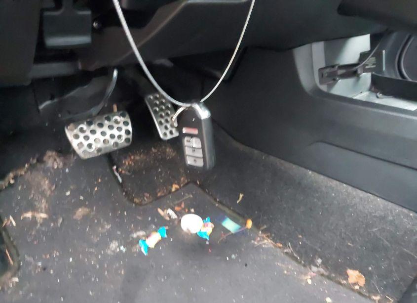 Photo 11 of 2019 Honda Civic SPORT (VIN 2HGFC2F82KH586002)