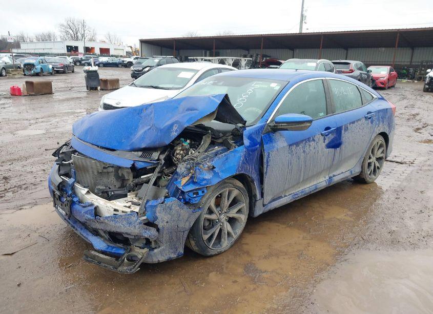 Photo 2 of 2019 Honda Civic SPORT (VIN 2HGFC2F82KH586002)