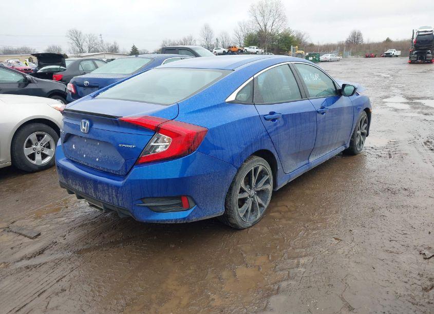 Photo 4 of 2019 Honda Civic SPORT (VIN 2HGFC2F82KH586002)