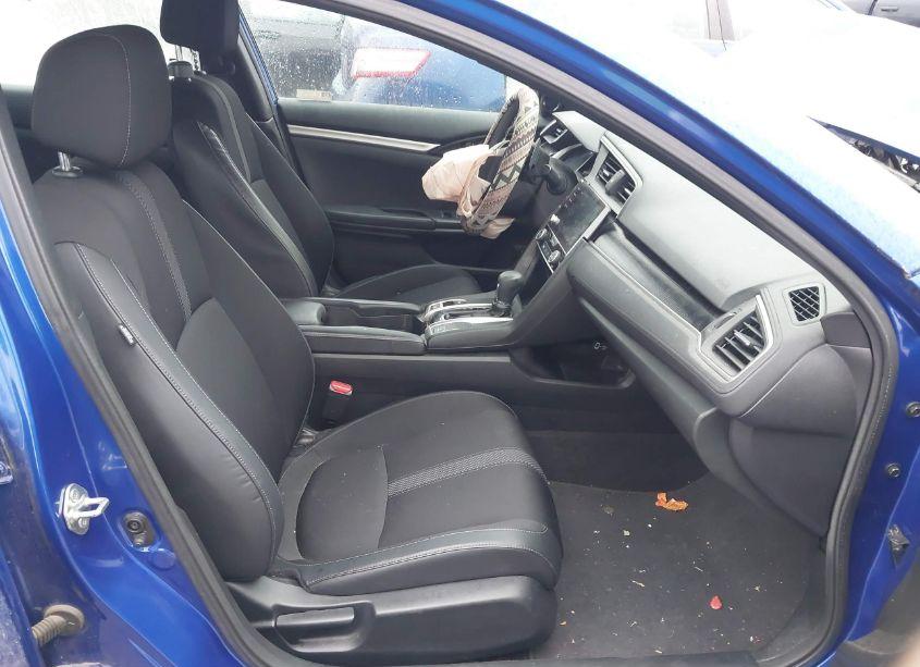 Photo 5 of 2019 Honda Civic SPORT (VIN 2HGFC2F82KH586002)