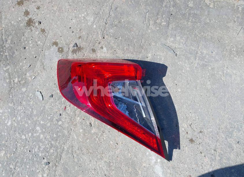 Photo 12 of 2019 Honda Civic SPORT (VIN 2HGFC2F82KH588381)