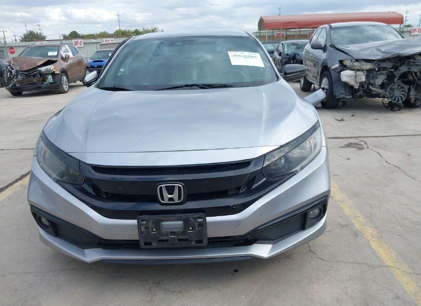 Photo 12 of 2019 Honda Civic SPORT (VIN 2HGFC2F82KH599705)