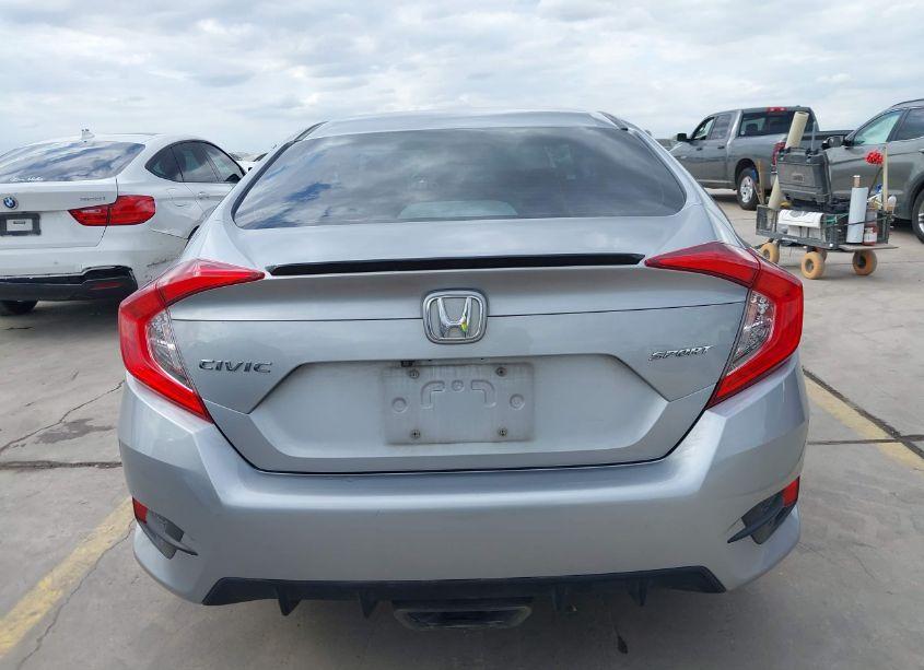Photo 16 of 2019 Honda Civic SPORT (VIN 2HGFC2F82KH599705)