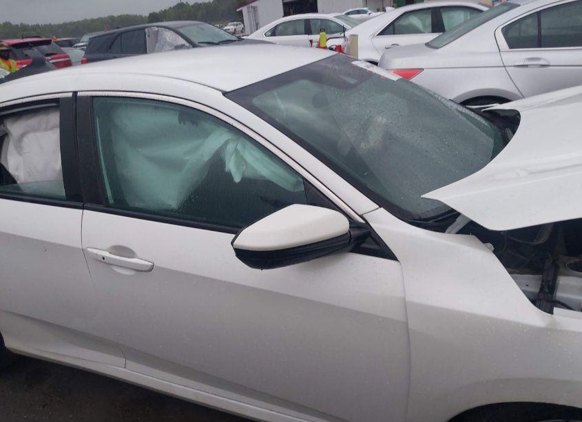 Photo 13 of 2020 Honda Civic SPORT (VIN 2HGFC2F82LH552580)