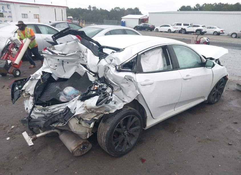 Photo 4 of 2020 Honda Civic SPORT (VIN 2HGFC2F82LH552580)