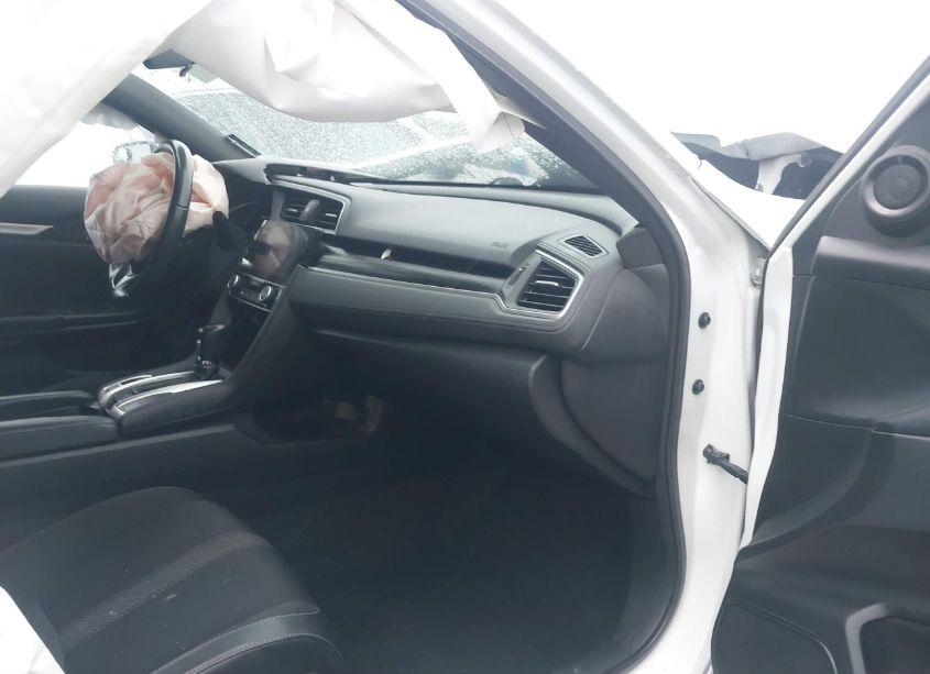 Photo 5 of 2020 Honda Civic SPORT (VIN 2HGFC2F82LH552580)