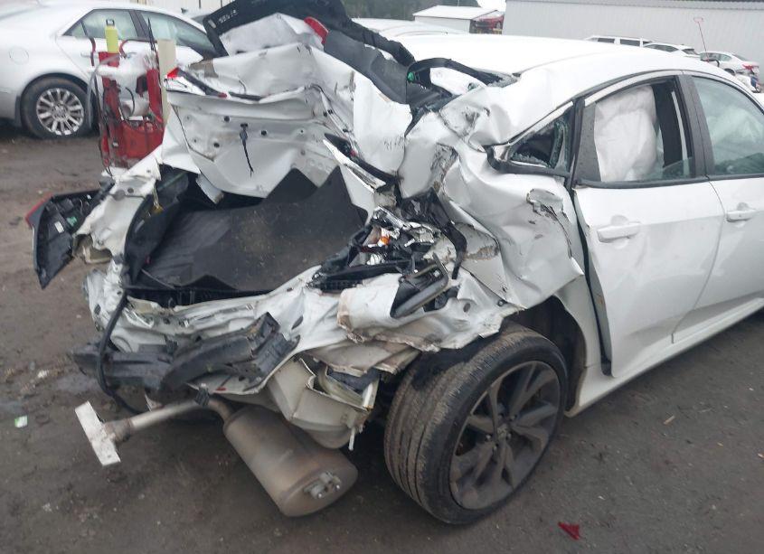 Photo 6 of 2020 Honda Civic SPORT (VIN 2HGFC2F82LH552580)