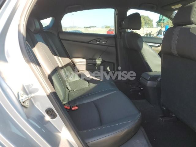 Photo 3 of 2020 HONDA CIVIC SPORT N/A (VIN 2HGFC2F82LH596935)