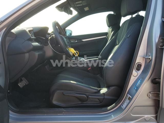 Photo 8 of 2020 HONDA CIVIC SPORT N/A (VIN 2HGFC2F82LH596935)