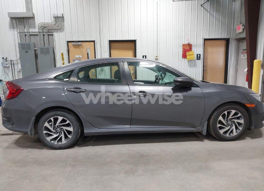 Photo 13 of 2018 Honda Civic EX (VIN 2HGFC2F83JH608443)