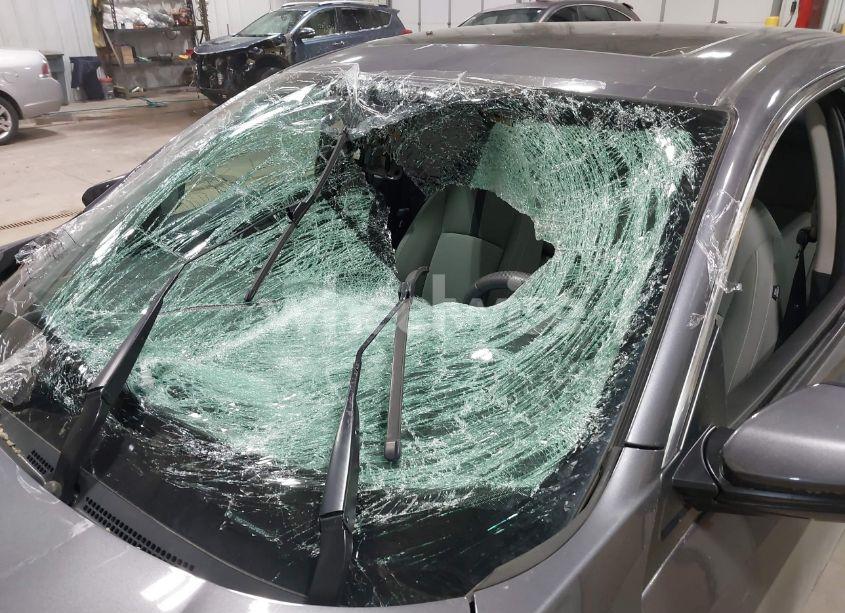 Photo 17 of 2018 Honda Civic EX (VIN 2HGFC2F83JH608443)