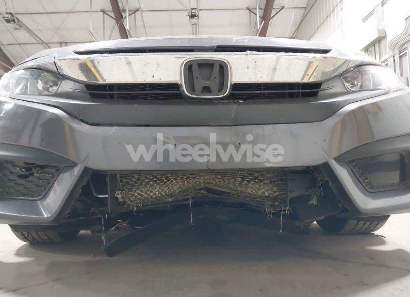 Photo 6 of 2018 Honda Civic EX (VIN 2HGFC2F83JH608443)