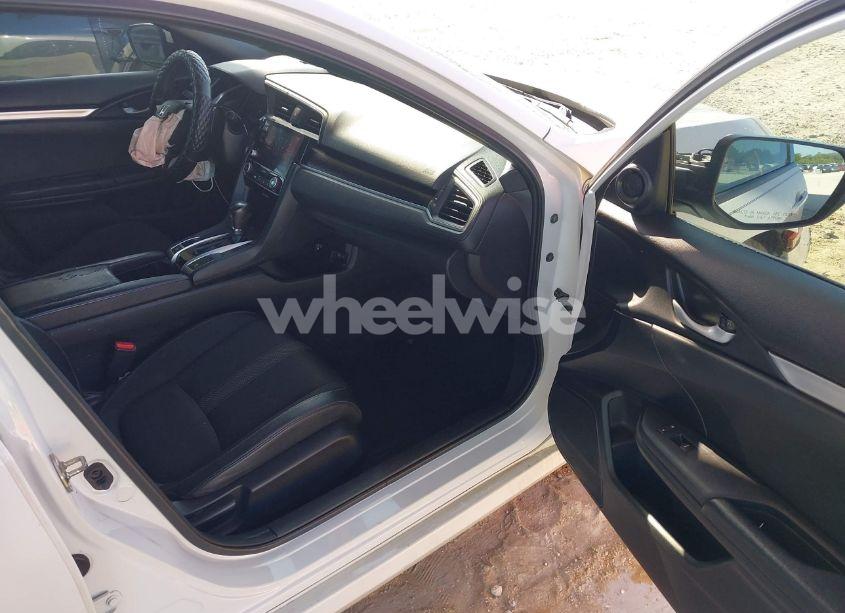 Photo 5 of 2019 Honda Civic SPORT (VIN 2HGFC2F83KH509185)