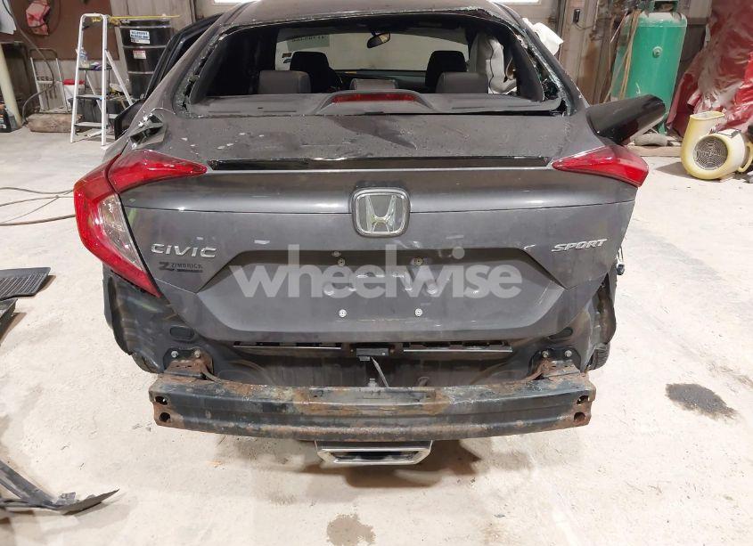 Photo 17 of 2019 Honda Civic SPORT (VIN 2HGFC2F83KH524771)