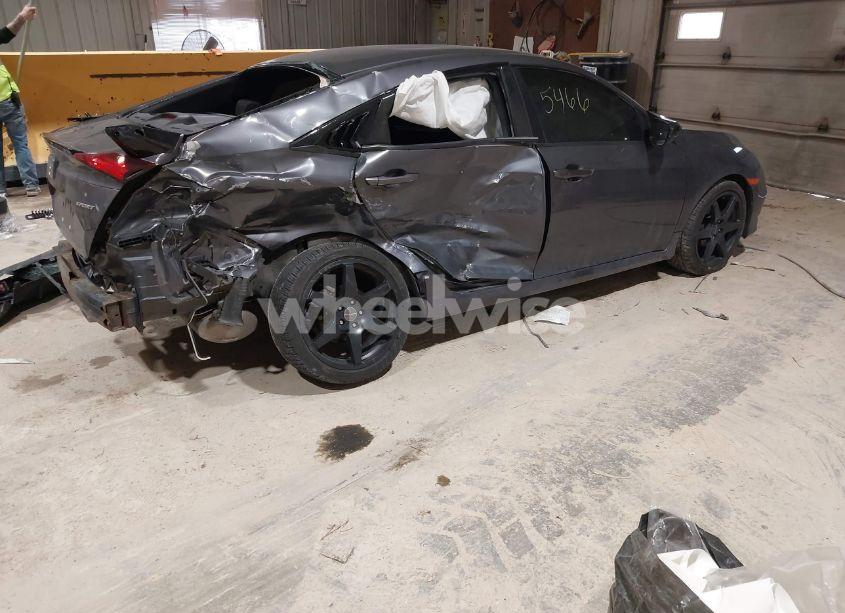 Photo 4 of 2019 Honda Civic SPORT (VIN 2HGFC2F83KH524771)