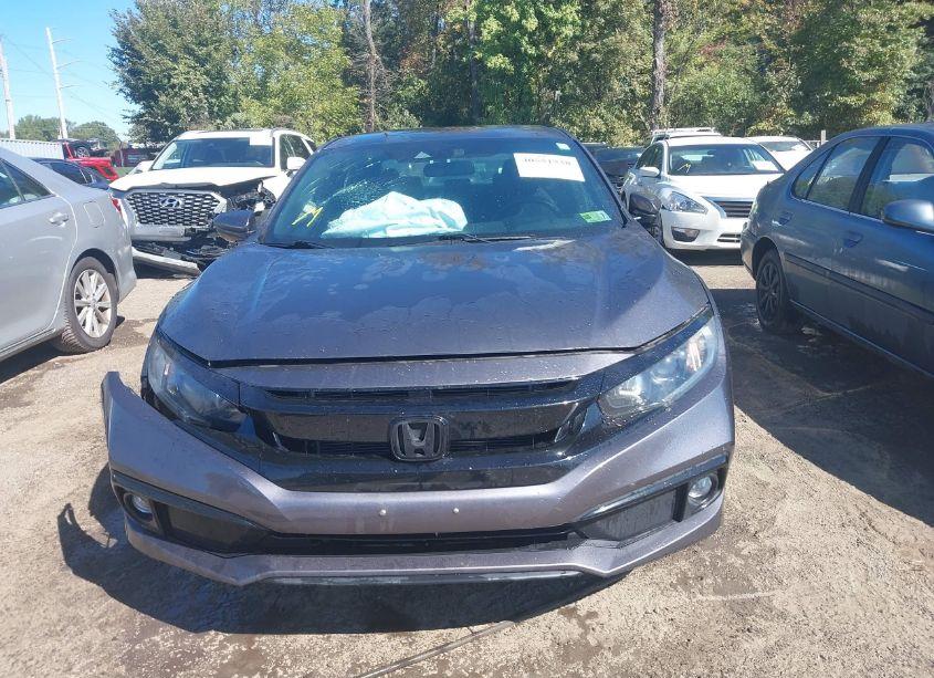 Photo 13 of 2019 Honda Civic SPORT (VIN 2HGFC2F83KH529906)