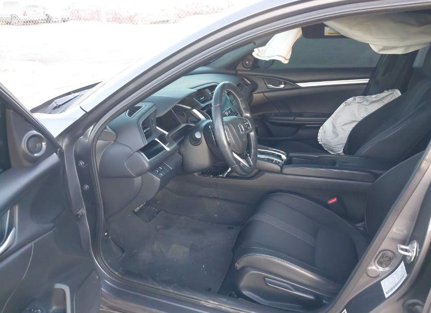 Photo 5 of 2019 Honda Civic SPORT (VIN 2HGFC2F83KH570844)