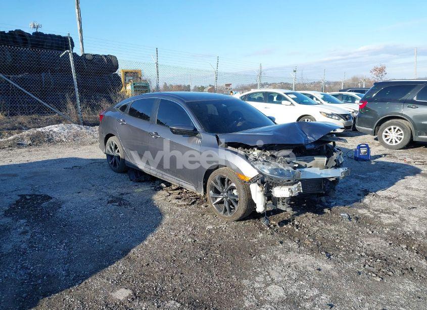 2019 Honda Civic SPORT (VIN 2HGFC2F83KH601784) main photo