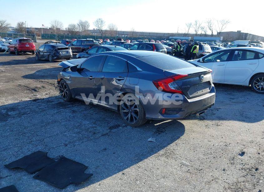 Photo 3 of 2019 Honda Civic SPORT (VIN 2HGFC2F83KH601784)