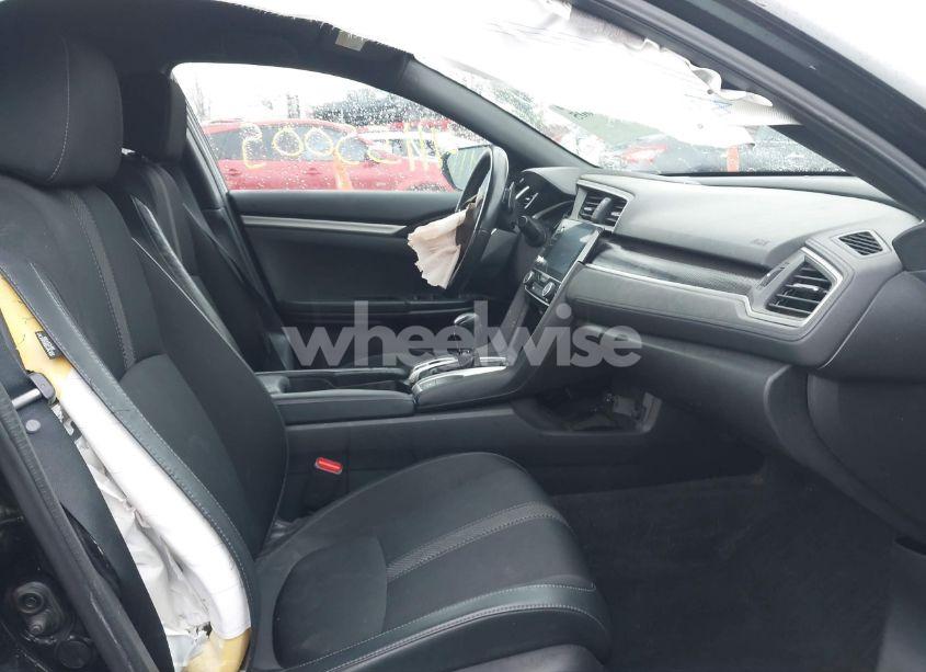 Photo 5 of 2020 Honda Civic SPORT (VIN 2HGFC2F83LH516333)