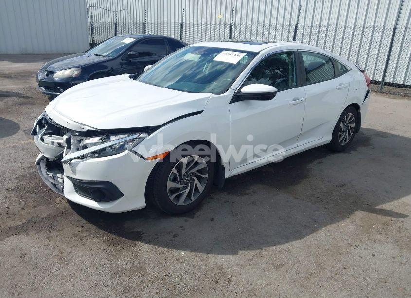 Photo 2 of 2018 Honda Civic EX (VIN 2HGFC2F84JH538113)