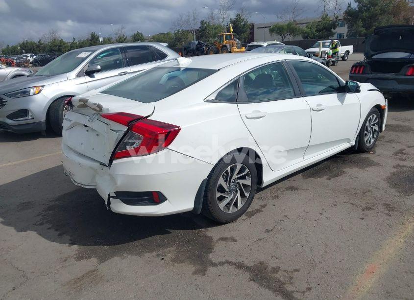 Photo 4 of 2018 Honda Civic EX (VIN 2HGFC2F84JH538113)