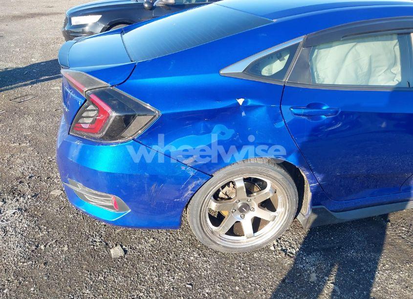 Photo 6 of 2019 Honda Civic SPORT (VIN 2HGFC2F84KH511415)
