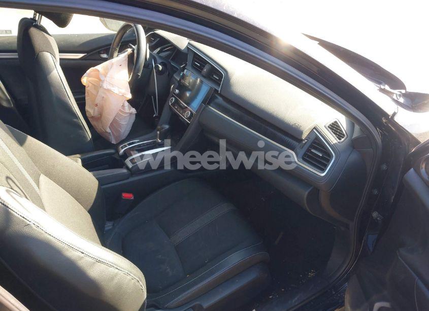 Photo 5 of 2019 Honda Civic SPORT (VIN 2HGFC2F84KH519997)