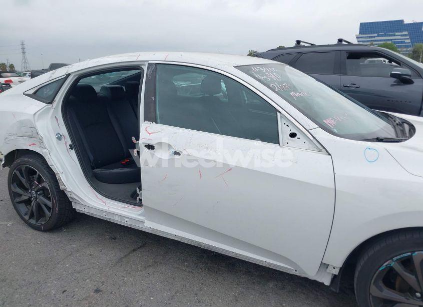 Photo 17 of 2021 Honda Civic SPORT (VIN 2HGFC2F84MH541355)