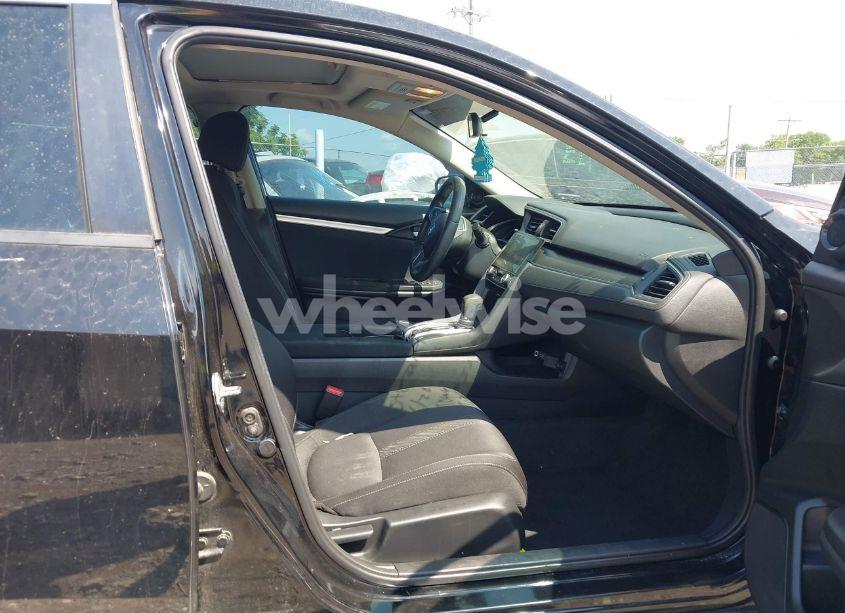 Photo 5 of 2018 Honda Civic EX (VIN 2HGFC2F85JH582847)