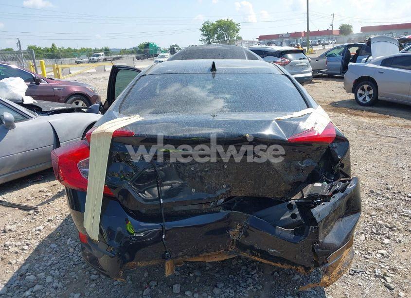 Photo 6 of 2018 Honda Civic EX (VIN 2HGFC2F85JH582847)