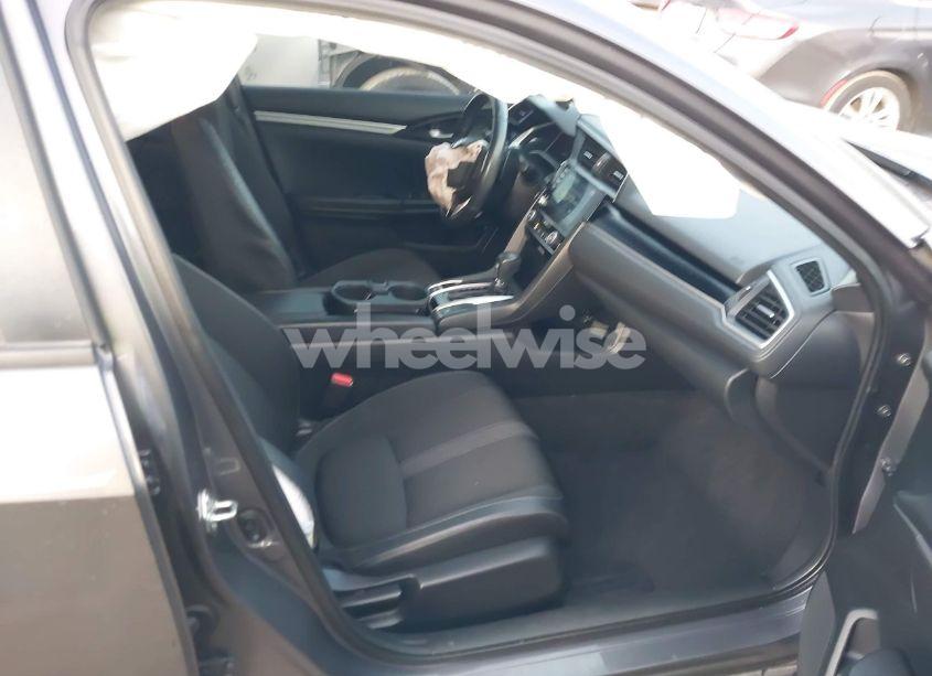 Photo 5 of 2019 Honda Civic SPORT (VIN 2HGFC2F85KH500231)