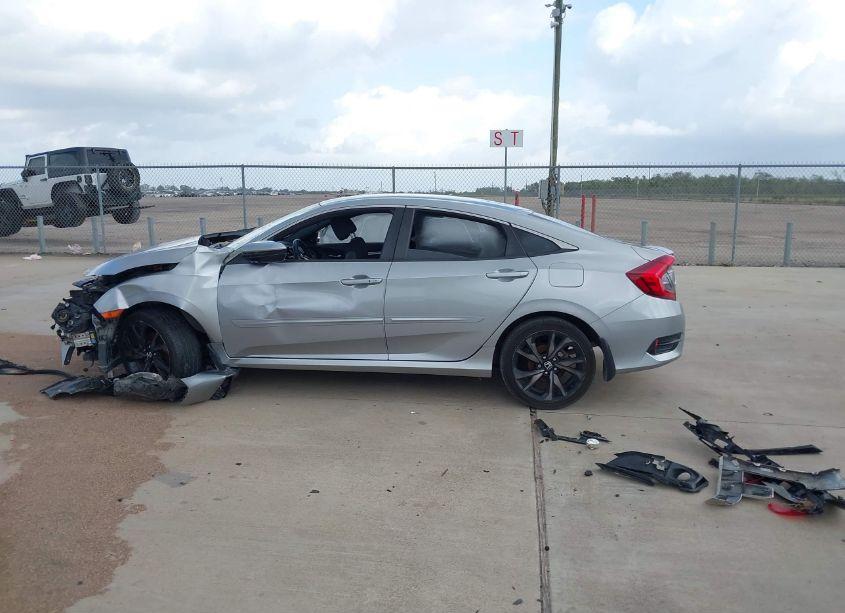 Photo 14 of 2019 Honda Civic SPORT (VIN 2HGFC2F85KH504408)