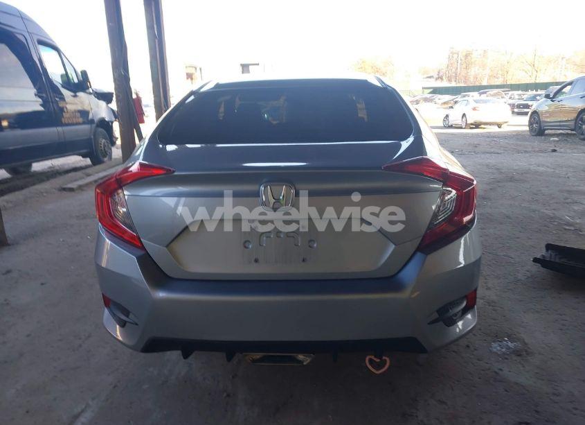 Photo 16 of 2019 Honda Civic SPORT (VIN 2HGFC2F85KH507129)