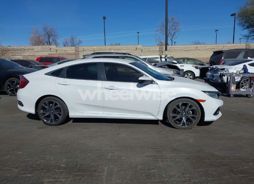 Photo 13 of 2019 Honda Civic SPORT (VIN 2HGFC2F85KH530877)