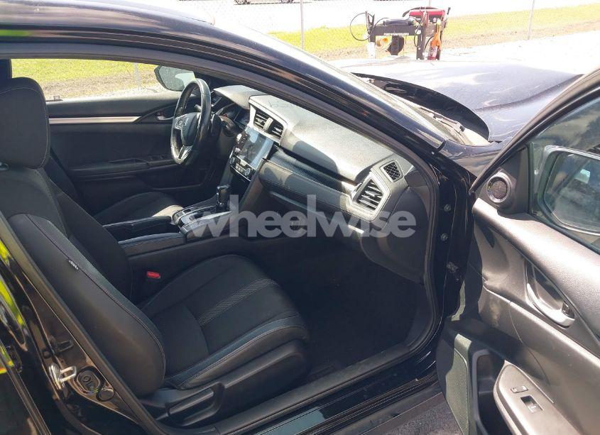 Photo 5 of 2019 Honda Civic SPORT (VIN 2HGFC2F85KH561644)