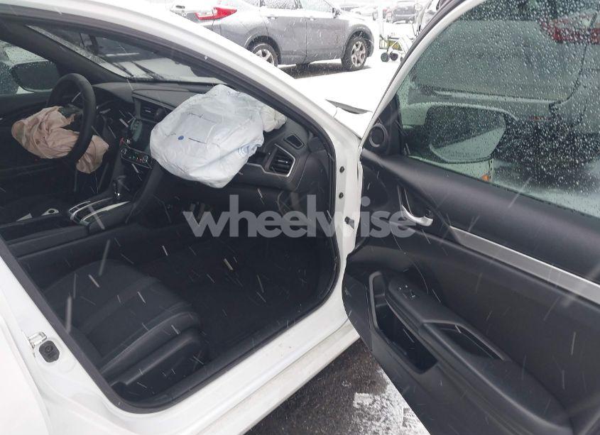 Photo 5 of 2019 Honda Civic SPORT (VIN 2HGFC2F85KH564558)