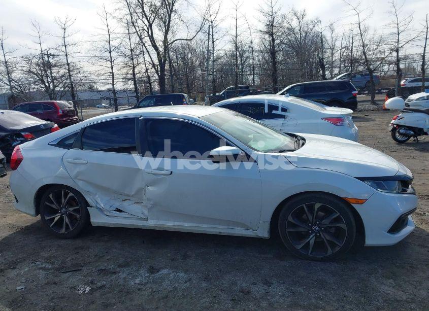 Photo 13 of 2019 Honda Civic SPORT (VIN 2HGFC2F85KH583000)