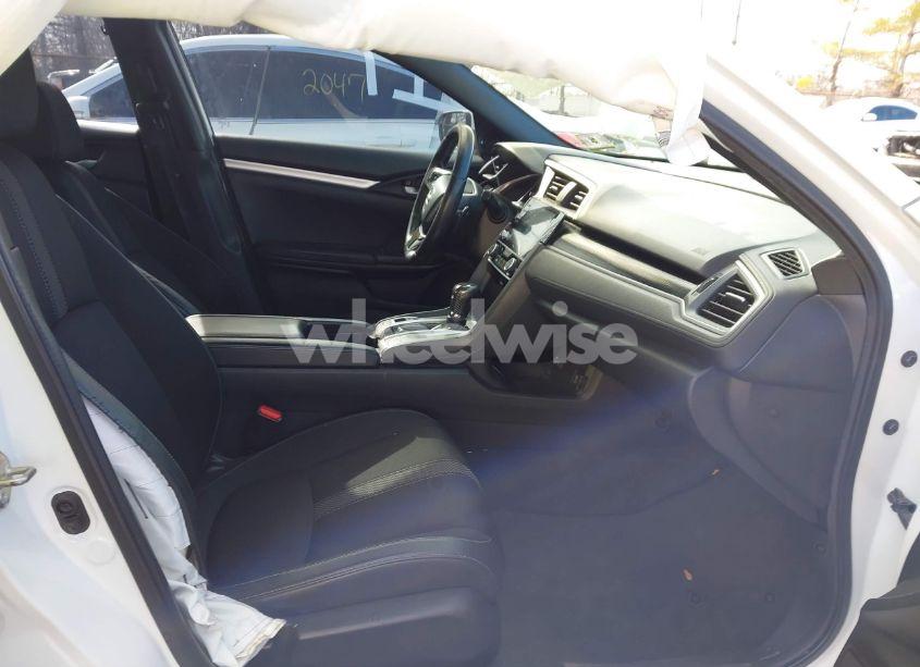 Photo 5 of 2019 Honda Civic SPORT (VIN 2HGFC2F85KH583000)