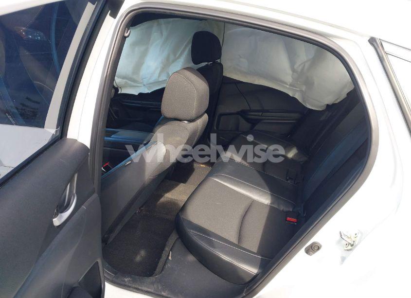 Photo 8 of 2019 Honda Civic SPORT (VIN 2HGFC2F85KH583000)